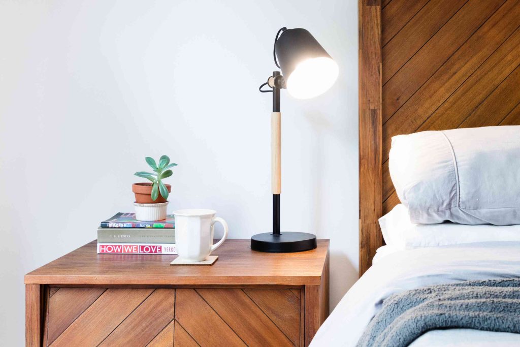 Lamp size for nightstand, selecting the perfect lamp size for your nightstand is an important aspect of interior design that can greatly