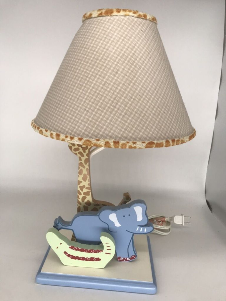 Nursery table lamp