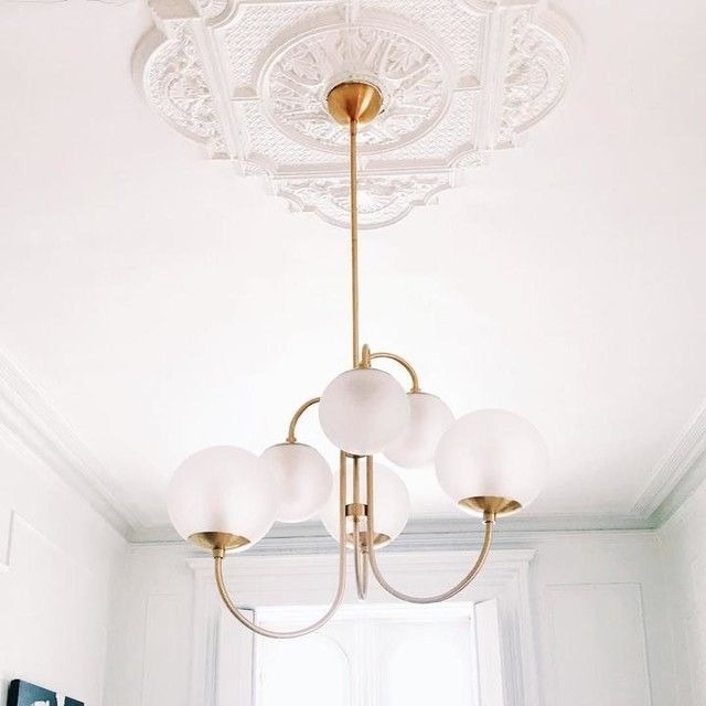 ceiling light medallion