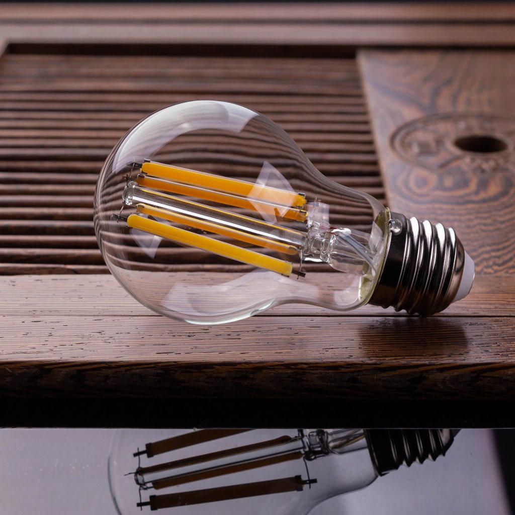 100w light bulb